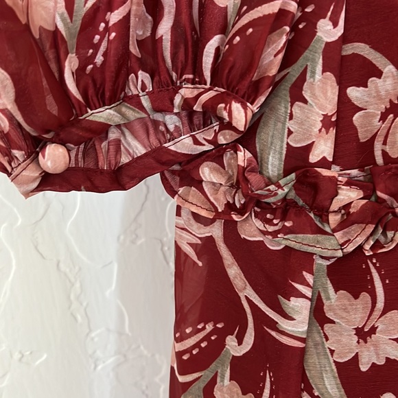 True decadence Burgundy Organza midi dress US4 - Picture 14 of 17